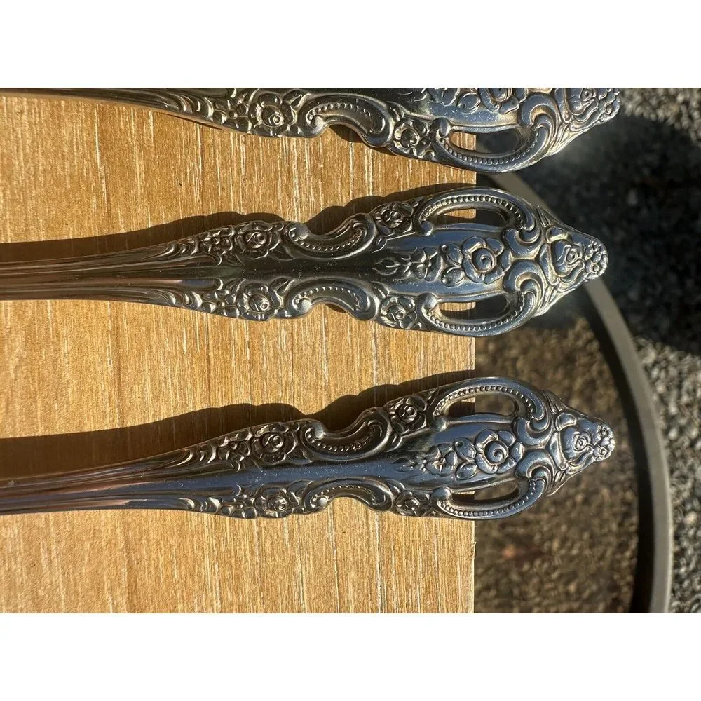 4 ONEIDA Renoir-Pembrooke Stainless Sss 1991 Floral Pierced Salad‎ Forks USA